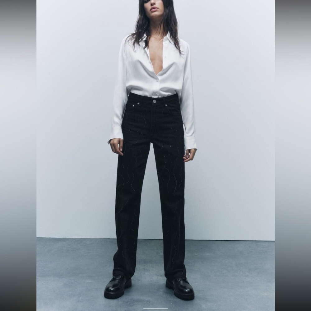 NWT mid-rise rhinestone jeans